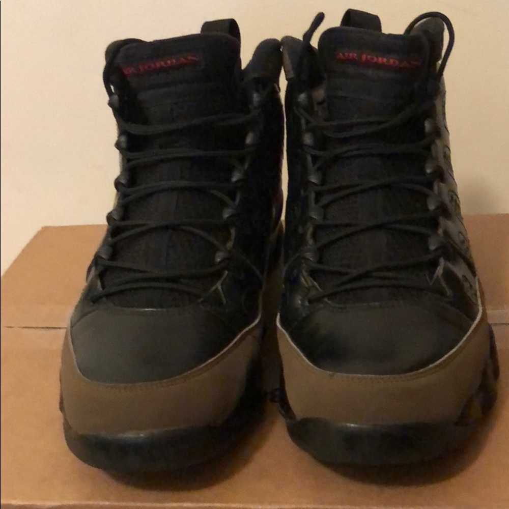 Air Jordan 9 Olive Size 10